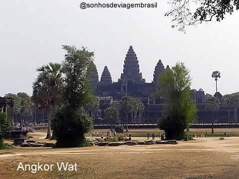 Esta imagem tem um texto alternativo em branco, o nome da imagem é CAMBODIA-Angkor-328.jpg