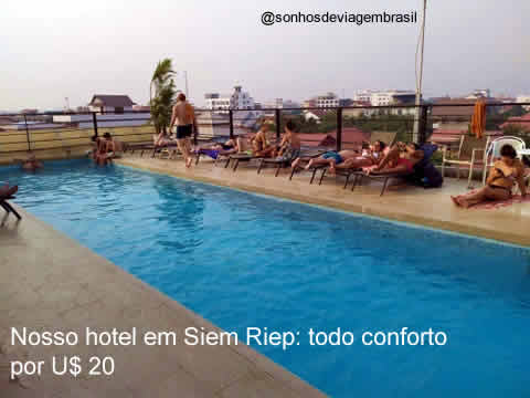 Esta imagem tem um texto alternativo em branco, o nome da imagem é Siam-Riep-hotel-piscina-444.jpg